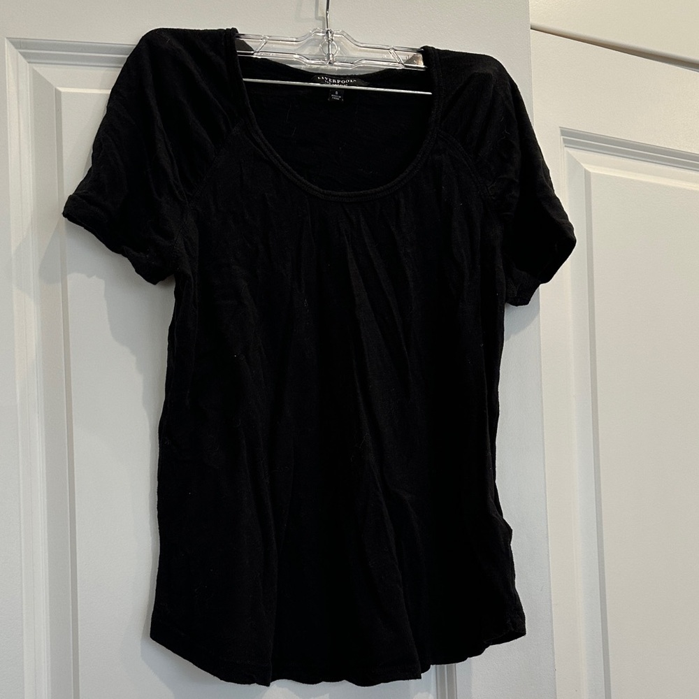 Liverpool Classic Black Short Sleeve Tee